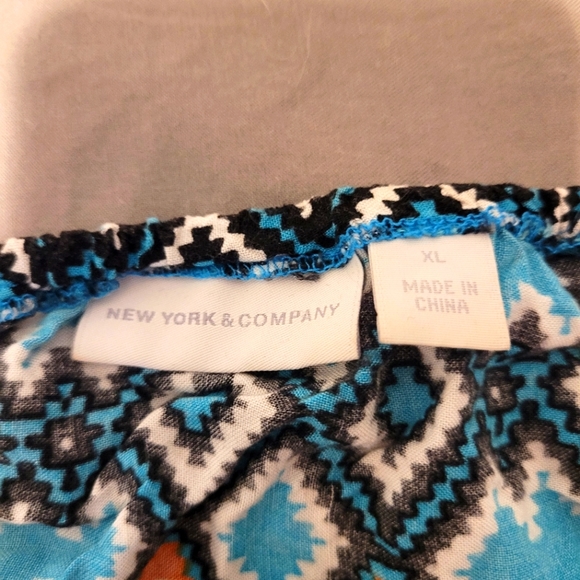 Top - Picture 2 of 2